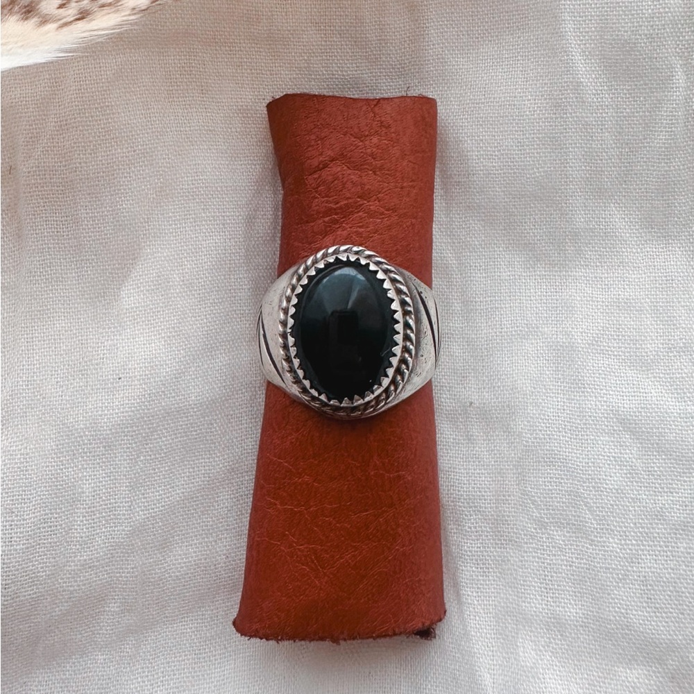 Vintage Size 9.5 Onyx Sterling silver ring